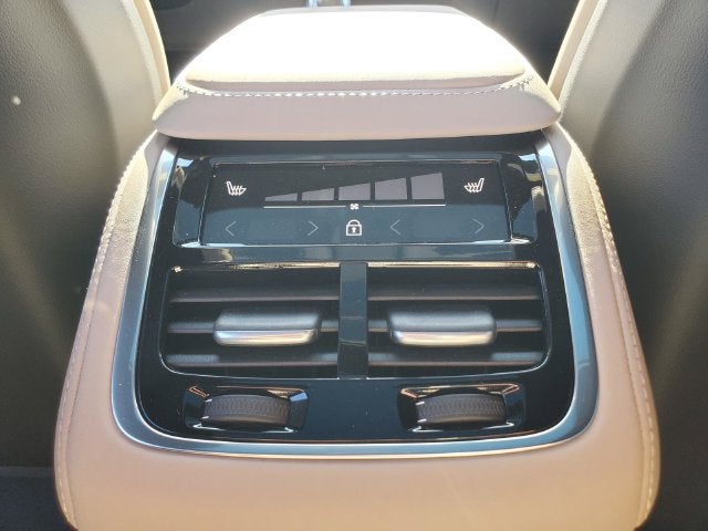 2027 Volvo XC90 B6 Plus 7-Seater