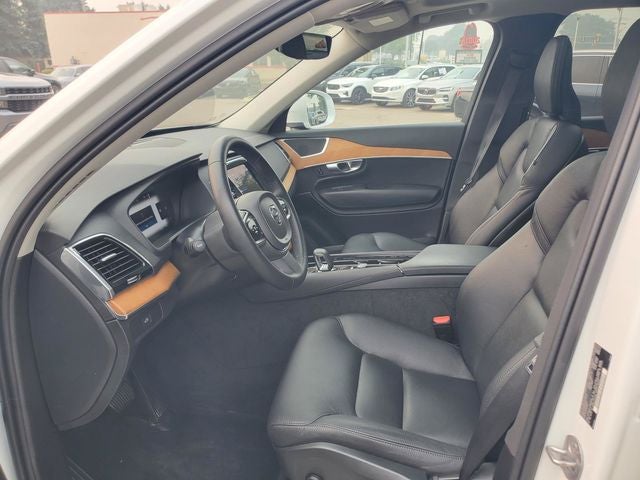 2024 Volvo XC90 B6 Plus Bright Theme