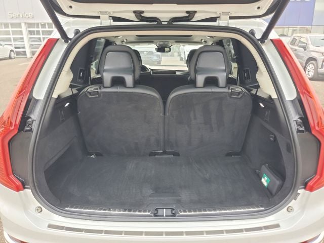 2024 Volvo XC90 B6 Plus Bright Theme