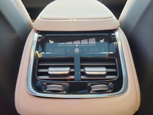 2027 Volvo XC90 B6 Plus 7-Seater