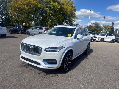 2024 Volvo XC90 B6 Plus Bright Theme