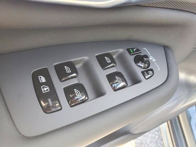 2027 Volvo XC90 Plus