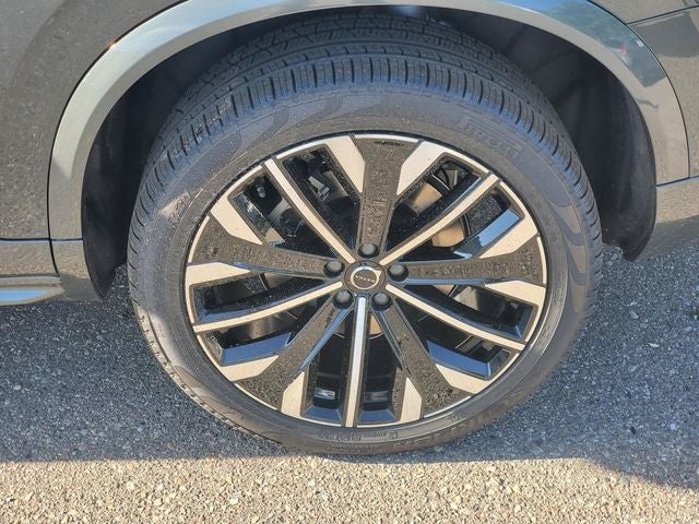 2027 Volvo XC90 Plus