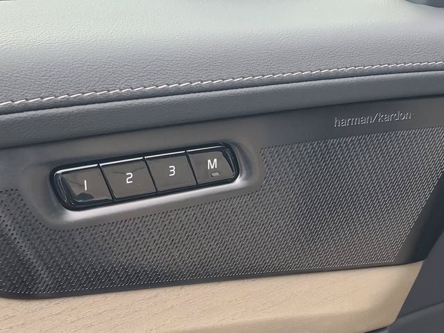 2027 Volvo XC90 Plus