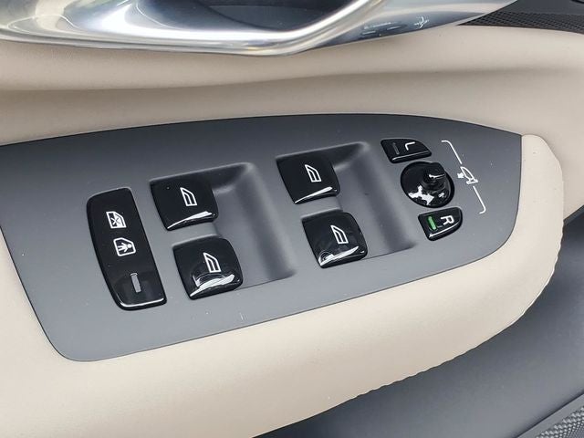 2027 Volvo XC90 Plus