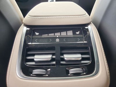 2027 Volvo XC90 Plus
