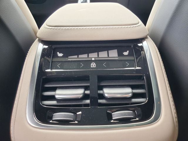 2027 Volvo XC90 Plus