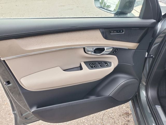 2027 Volvo XC90 Plus