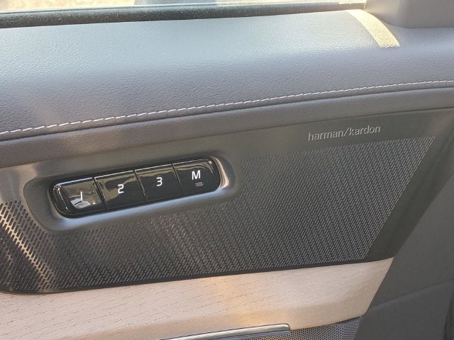 2027 Volvo XC90 B6 Plus 7-Seater