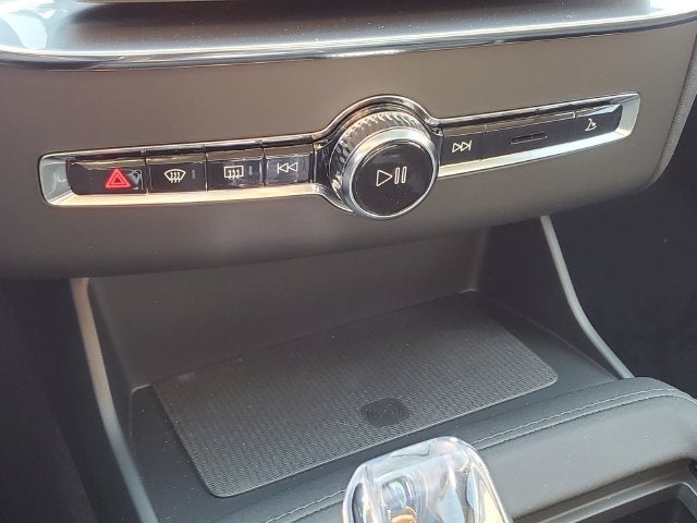 2027 Volvo XC90 B6 Plus 7-Seater