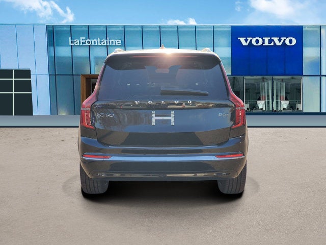 2027 Volvo XC90 B6 Plus 7-Seater
