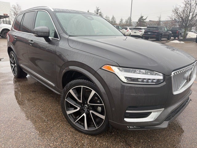 2024 Volvo XC90 B6 Plus Bright Theme