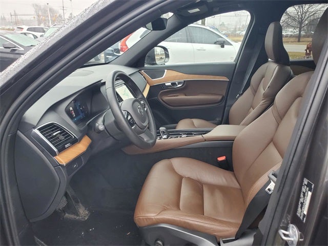 2024 Volvo XC90 B6 Plus Bright Theme