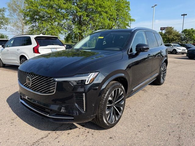 2026 Volvo XC90 B6 Plus 7-Seater