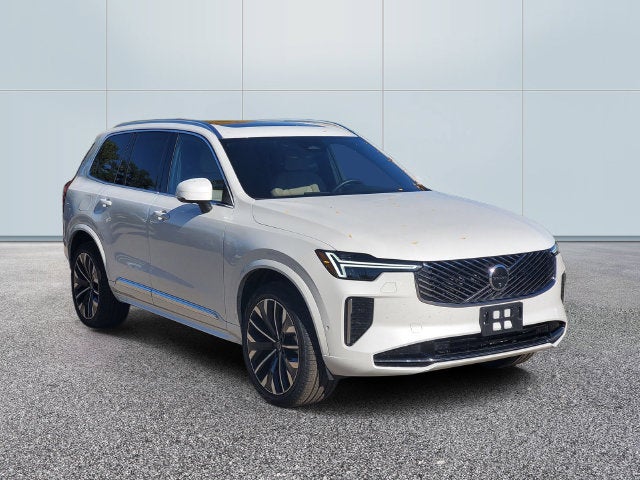 2026 Volvo XC90 B6 Plus 7-Seater