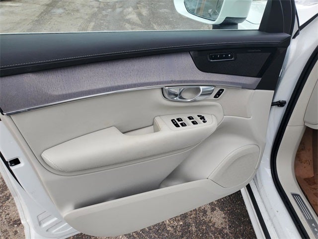 2026 Volvo XC90 B6 Ultra