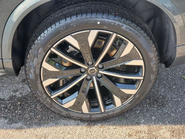 2027 Volvo XC90 Ultra