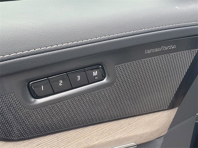 2026 Volvo XC90 B6 Ultra