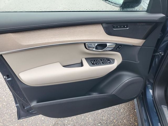 2027 Volvo XC90 B6 Ultra
