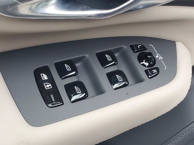 2027 Volvo XC90 B6 Ultra