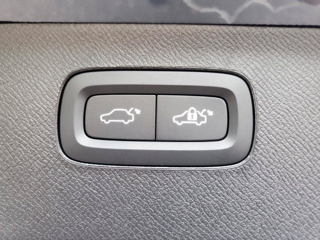 2027 Volvo XC90 B6 Ultra