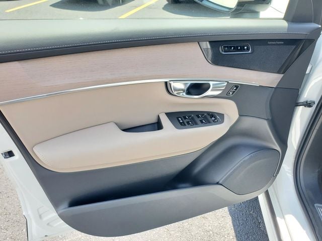 2026 Volvo XC90 B6 Ultra