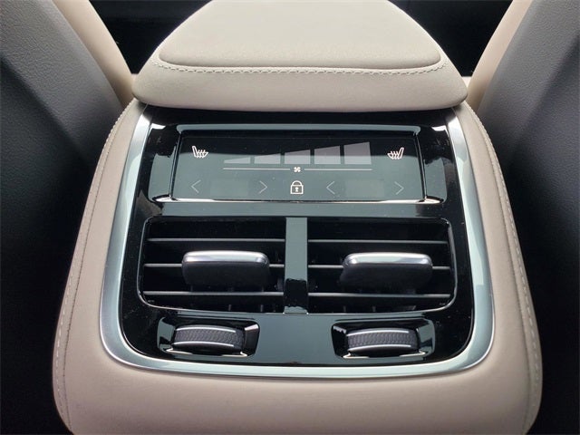 2026 Volvo XC90 B6 Ultra