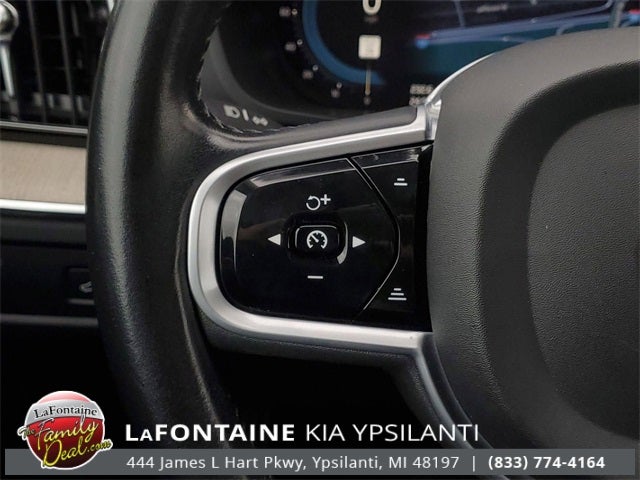 2022 Volvo XC60 B6 Inscription