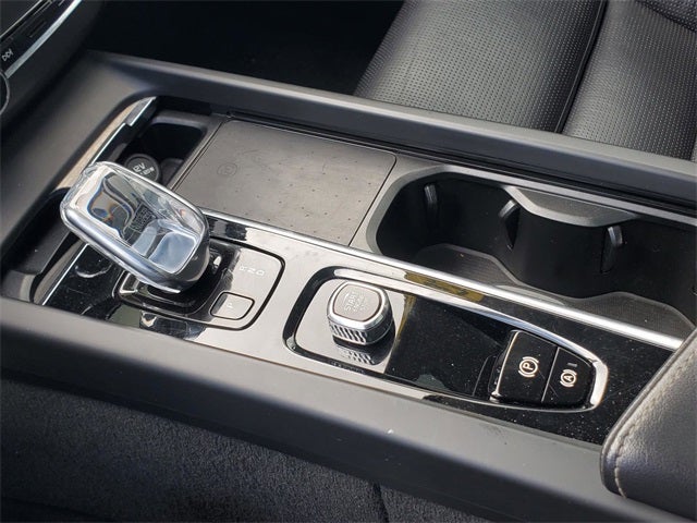 2022 Volvo XC60 B6 Inscription