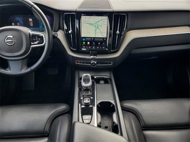 2022 Volvo XC60 B6 Inscription