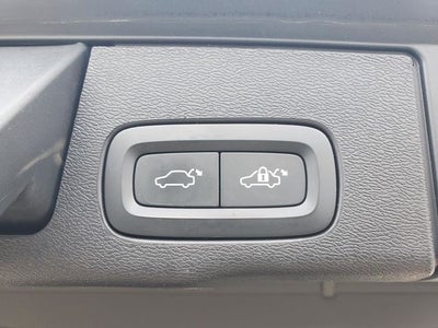 2022 Volvo XC60 B6 Inscription