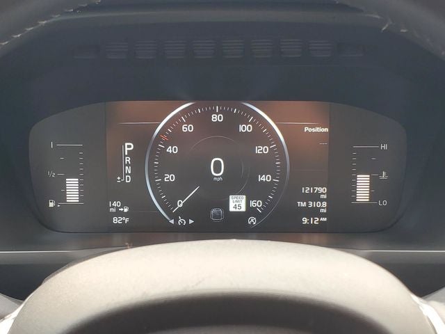 2017 Volvo XC90 T5 Momentum