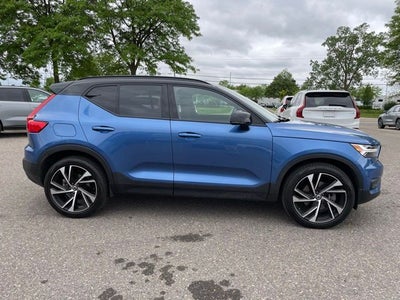 2021 Volvo XC40 R-Design