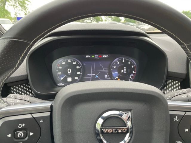 2021 Volvo XC40 R-Design