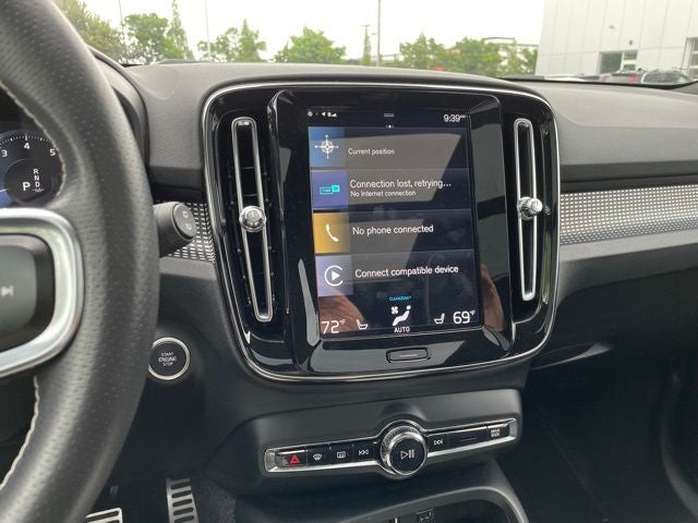 2021 Volvo XC40 R-Design