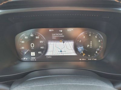 2021 Volvo XC40 R-Design