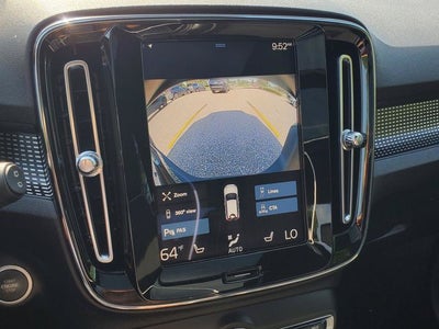 2021 Volvo XC40 R-Design