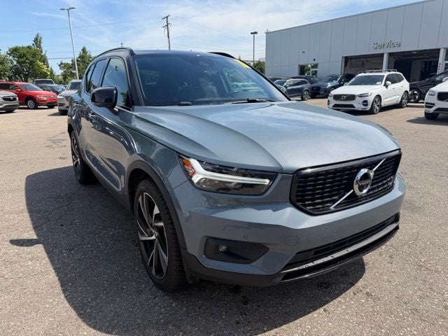 2021 Volvo XC40 R-Design