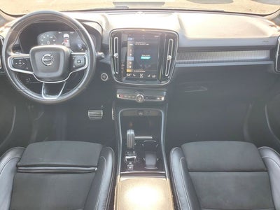 2021 Volvo XC40 R-Design
