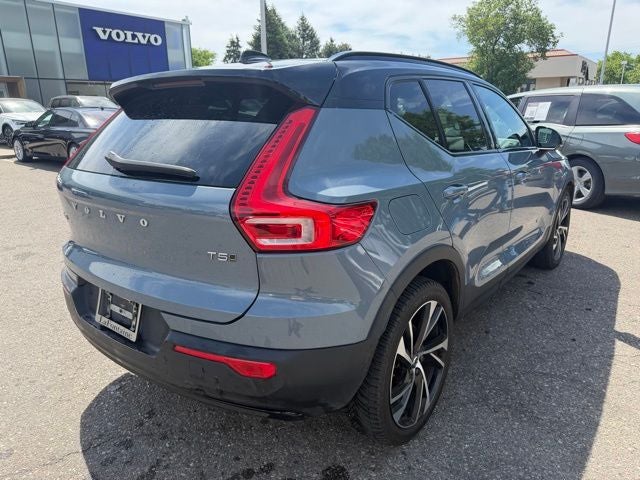 2021 Volvo XC40 R-Design