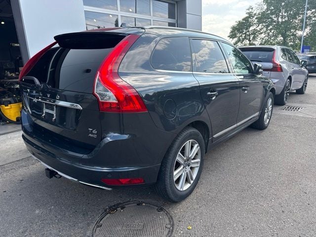 2016 Volvo XC60 T6 Drive-E Platinum