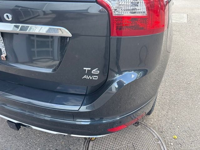2016 Volvo XC60 T6 Drive-E Platinum