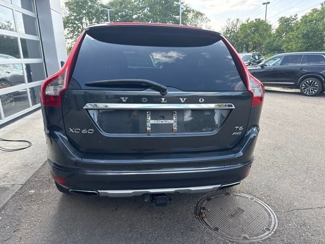 2016 Volvo XC60 T6 Drive-E Platinum