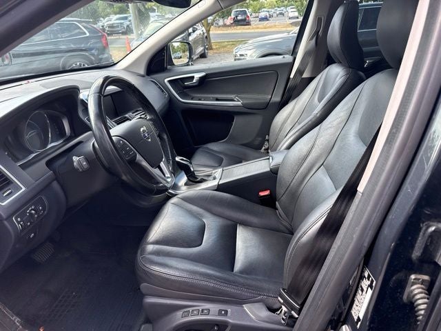 2016 Volvo XC60 T6 Drive-E Platinum