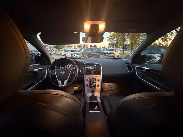 2017 Volvo XC60 T6 Dynamic