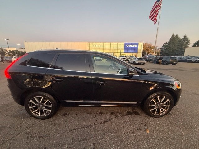 2017 Volvo XC60 T6 Dynamic