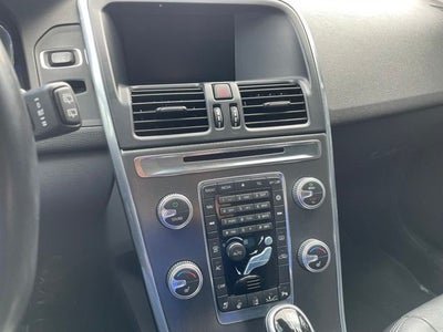 2016 Volvo XC60 T5 Platinum