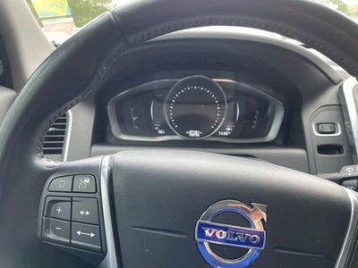 2016 Volvo XC60 T5 Platinum