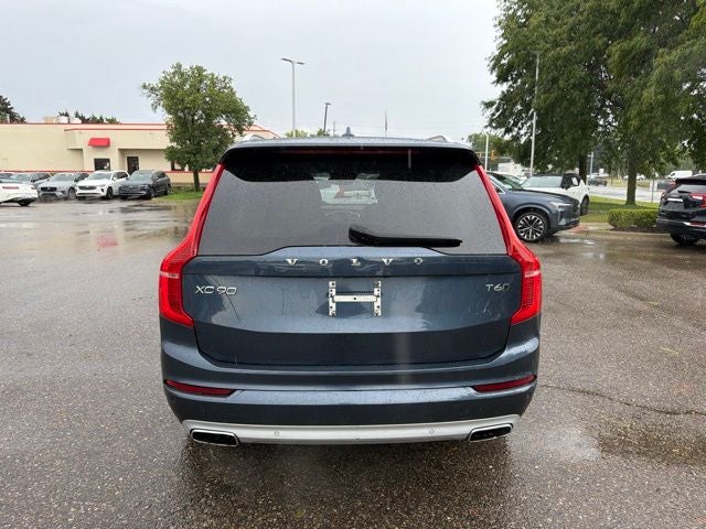 2020 Volvo XC90 T6 Momentum