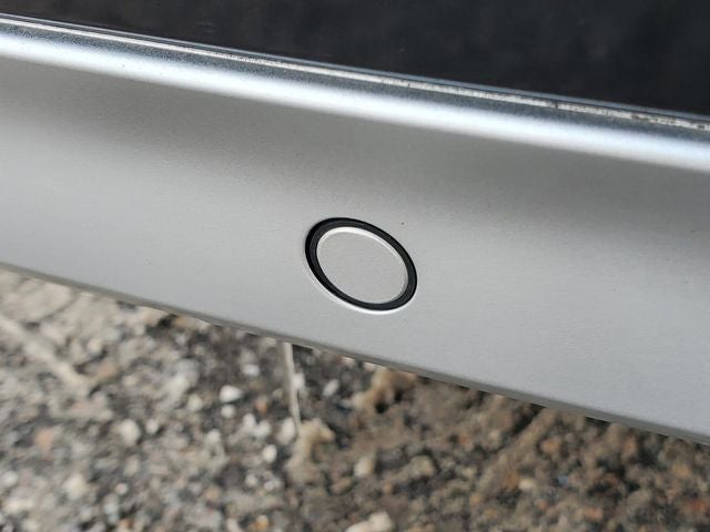 2021 Volvo XC90 T6 Momentum 6-Seat